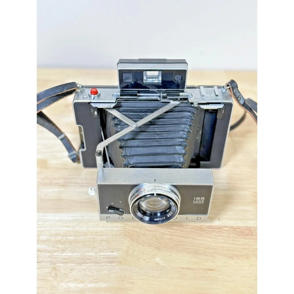 Polaroid 195 Land Camera w/ Tomioka 114mm lens, Accessories, & Case Untested
